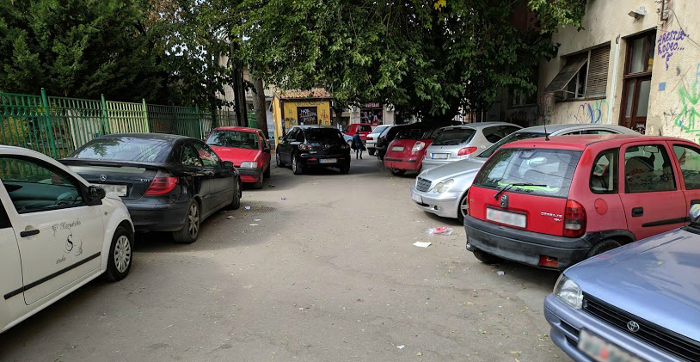 „Среќко Пужаљка“ ја блокираат граѓани кои не сакаат да платат паркинг, обвинуваат жителите