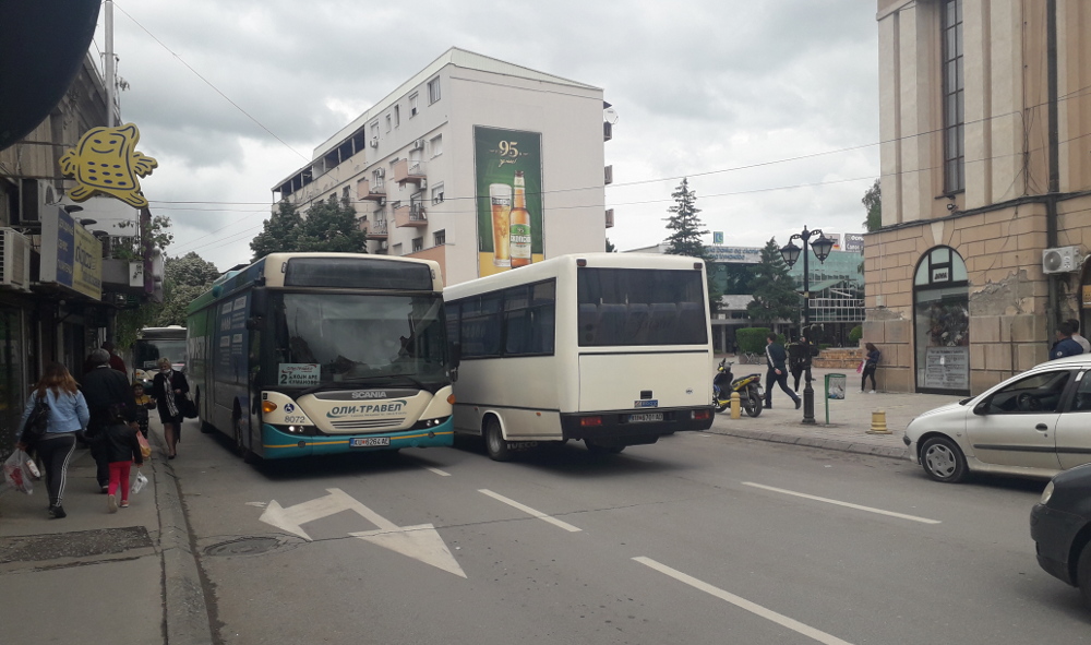 Автобусите ќе можат да превезуваат повеќе патници, одлучи Владата