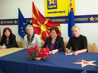 Жените на СДСМ со трибина за јавните службеници