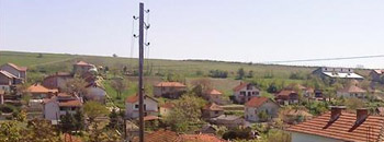 Тромеѓани бараат пат и канализација