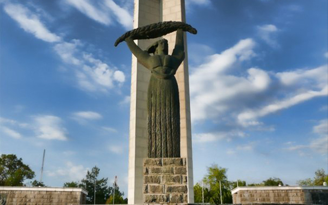 Куманово го слави „11 Октомври“