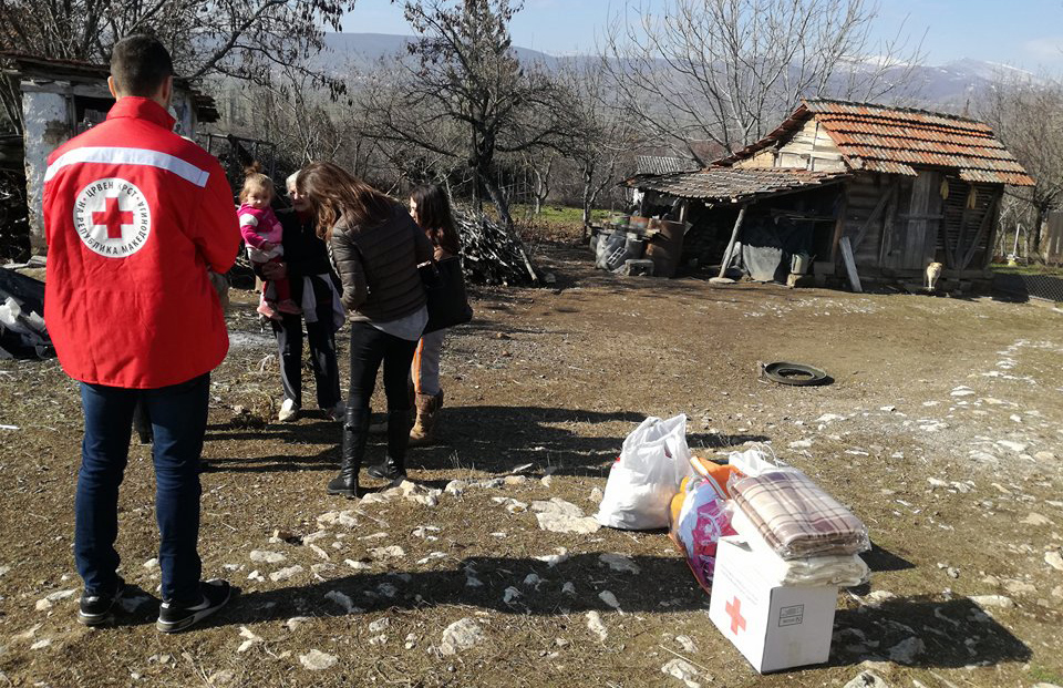 Хуманитарна помош за повеќе сиромашни семејства