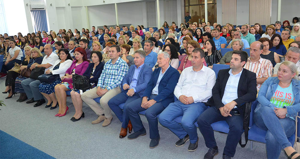 Прогласени ученици на генерацијата во Куманово и Старо Нагоричане