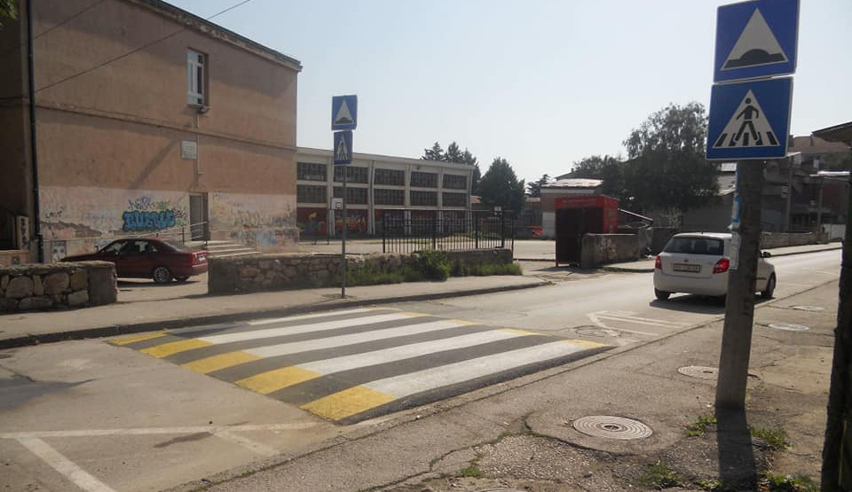 Се поставуваат нови „лежечки полицајци“ во градот